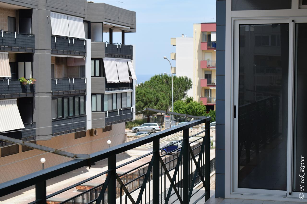 Vacation House A Mola Di Bari Apartment Exterior photo